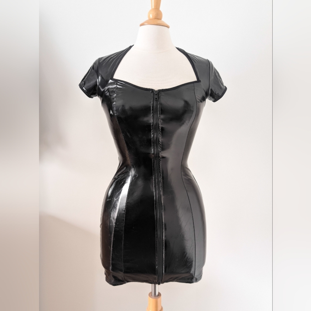 MADE IN QUÉBEC - Louise-Andrée Designer Black vinyl bodycon dress SMALL
